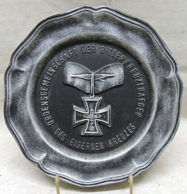 Wandteller-Metall-Ordensgemeinschaft-der-Ritterkreuzträger-des-Eisernen-Kreuzes.jpg