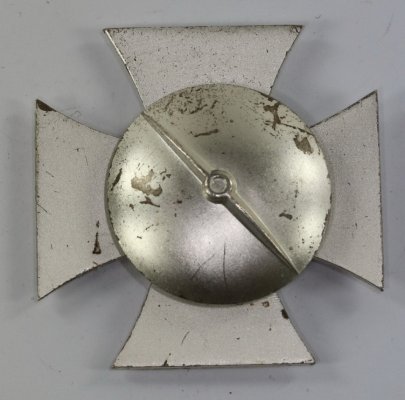 eisernes_kreuz_1._klasse_1939_ausfuehrung_1957_hersteller_wilhelm_deumer_luedenscheid_2_.jpg