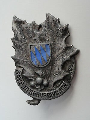 Bayern-Kappenabzeichen-BAY-8-Reserve-Division-Deschler.jpg