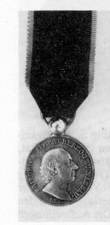 Nassau_medal.jpg