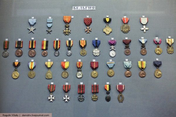 374071.jpg
