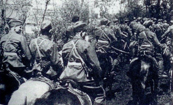 Кавалерийский взвод бригады на марше..jpg