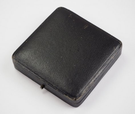 Box-EK1-1914-1.jpg