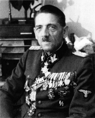 Generale_SS_Artur_Phleps.jpg