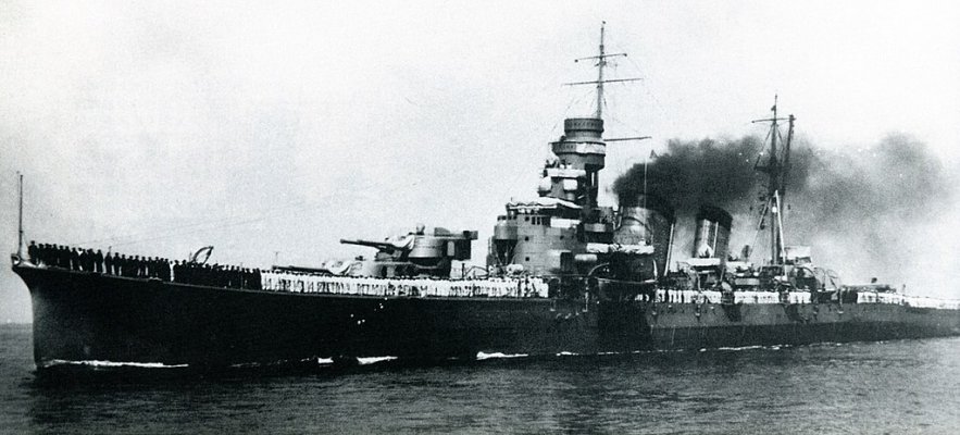 1024px-Japanese_cruiser_Kinugasa.jpg