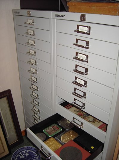 BOX-1.jpg