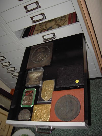 BOX-2.jpg