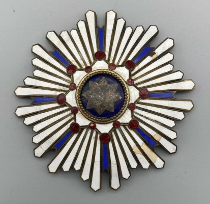 WW2-Japanese-Order-Of-The-Sacred-Treasure-Breast.jpg