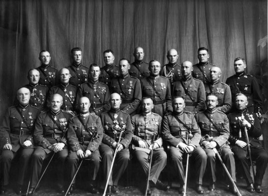 K_akad_kursi_1929.jpg