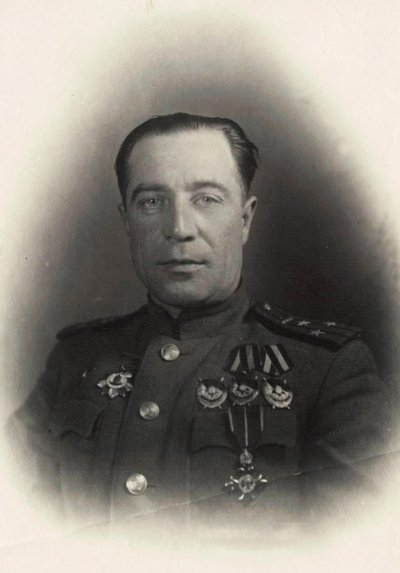 XHb3Uq_tgj4.jpg