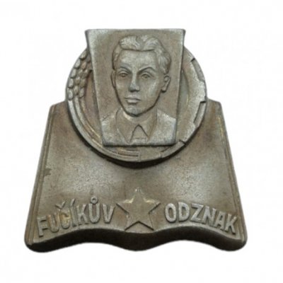 fucikuv-odznak-obecny-kov-upinanie-na-sponu-ceskoslovensko.jpg