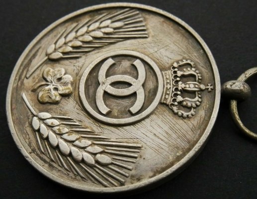 147423665.jpg