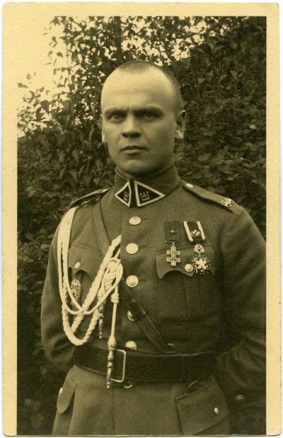 Stasys Pundzevičius 中校.jpg