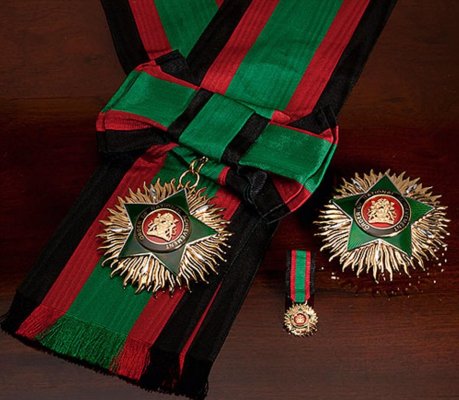 819427759_MalawiOrderofNationalAchievementlargepicture.jpg.b3b66e7f2b5e80434f1c93bfdb547966.jpg