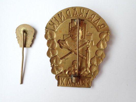 odznak-barikadnik-praha-xi-dekret-a-miniatura-3501-226125173.jpeg