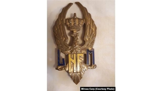 insigna  Cuibului de Soimi de la Liceul militar Nicolae Filipescu.jpg
