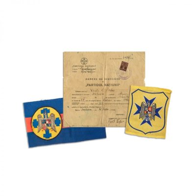 Cerere de înscriere + insigna de străjerie + banderola de membru al „Partidului Națiunii”, 1940.jpg