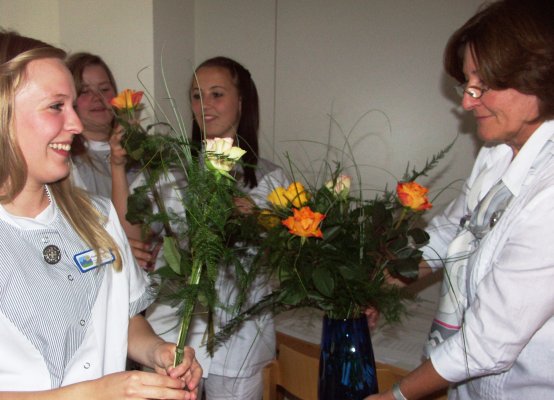UEberreichung_Brosche_Diakonieverein_2012_024.jpg