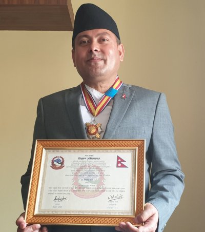 nepal D4F7NtnUIAAKEok.jpg