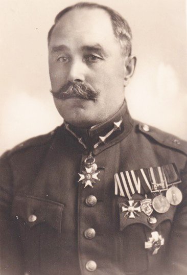 Virsaitis_Fricis-Viestura 1 1882-1943 xx.jpg