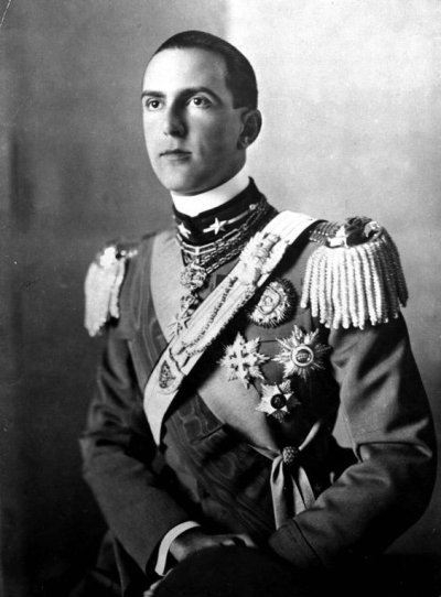 UMBERTO II             a047c820c73449ddabdcbcc8cbeb5760.jpg