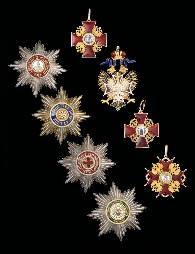 empire-russie-unique-coffret-contenant-ensembles-1ere-classe-ordres-majeurs-russes-2.jpg