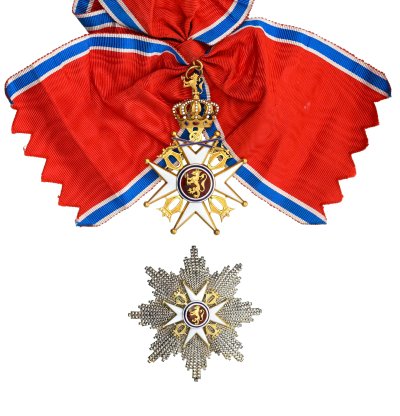 lot-1826-royaume-norvege-ordre-saint-olaf-fonde-1847-ensemble-grand-croix-detail-1.jpg