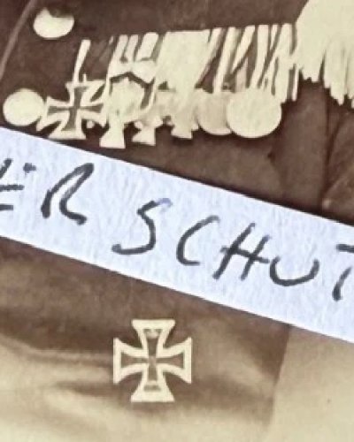oberst1.jpg