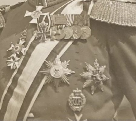 general4-1.jpg
