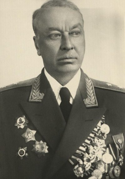 Собенников Петр Петрович.jpg