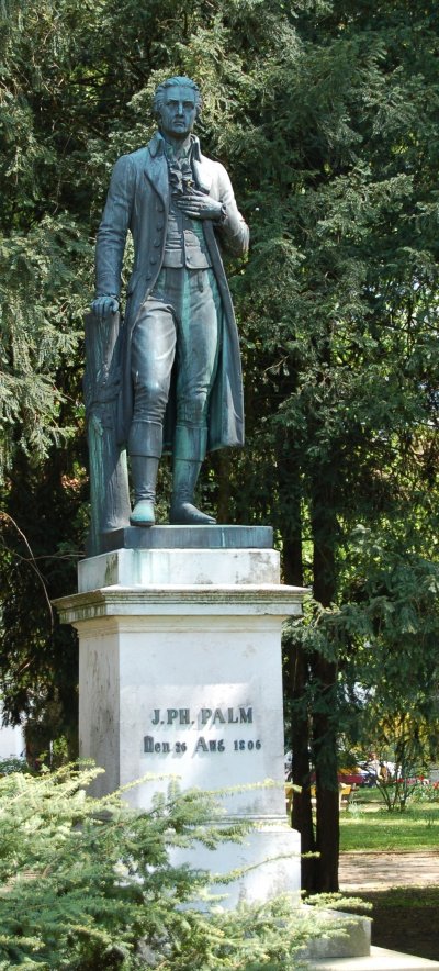 Palm-Denkmal_(Braunau_am_Inn).jpg