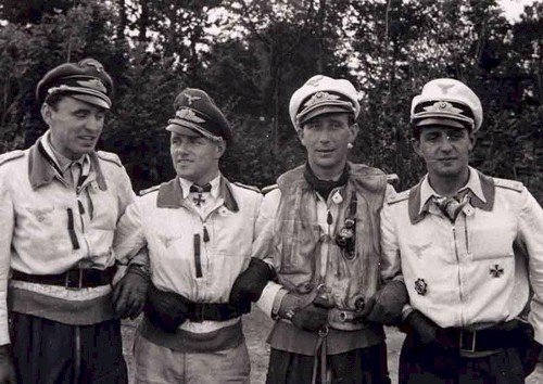 luftwaffe_officers.jpg
