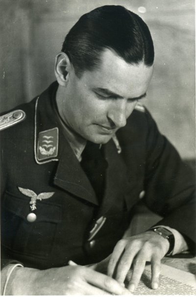 TB02.jpg