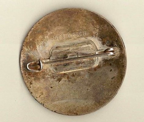military0107_back.jpg