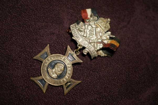 Rohnsaler Wehrverein Kreuz mit Spange1.jpg