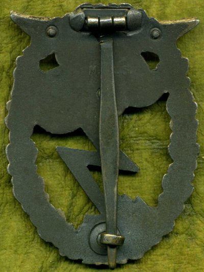 img033.jpg