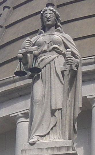 HK_Central_Statue_Square_Legislative_Council_Building_n_Themis_s.jpg