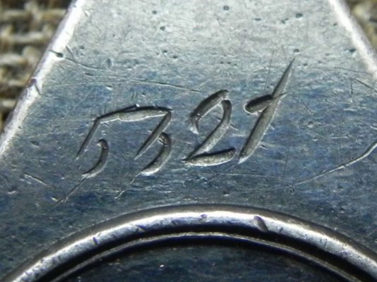 7 933_thumb.jpg