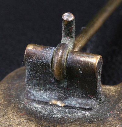 F&RbronzeHinge.jpg