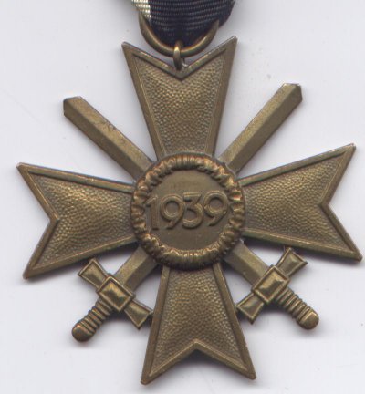 КВК-2 с мечами.jpg