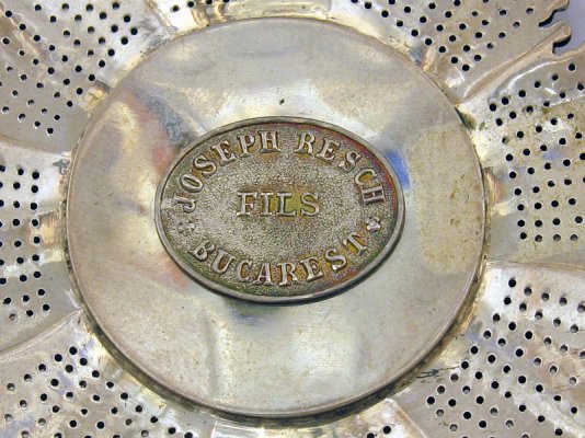RO363004.jpg