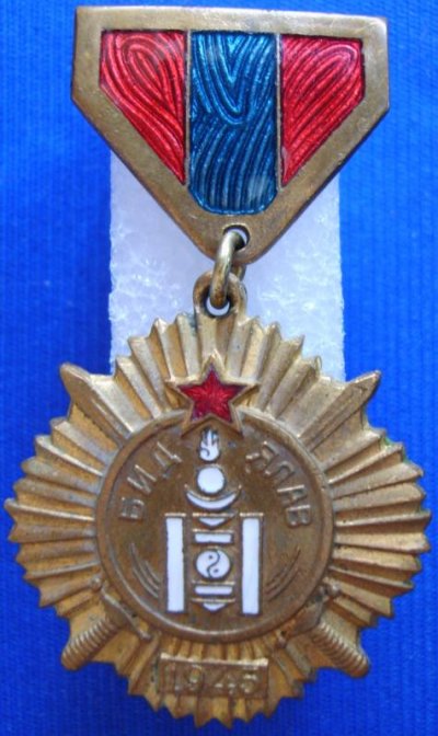 S8304112_475x797.JPG