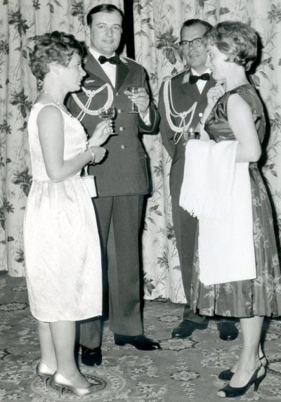 img033.jpg