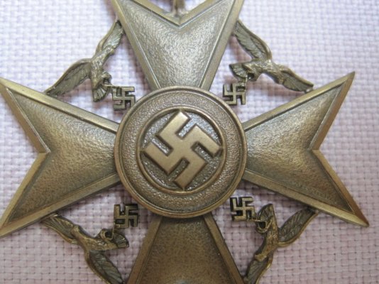 Hinterbliebenen Kreuz und sbel 034.jpg