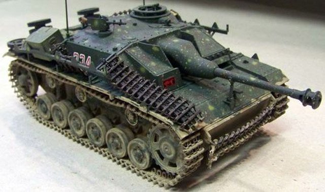 sturmgeschuetz-III-ausf-g-tamiya.jpg