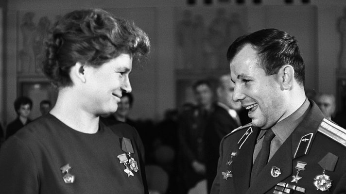 tereschkowa-gagarin100~_v-image853_-7ce44e292721619ab1c1077f6f262a89f55266d7.jpg
