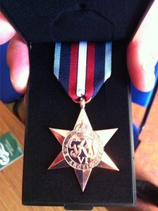 _67664297_arcticmedal.jpg
