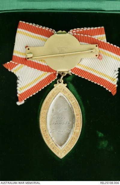 REL25108.006_3.jpg