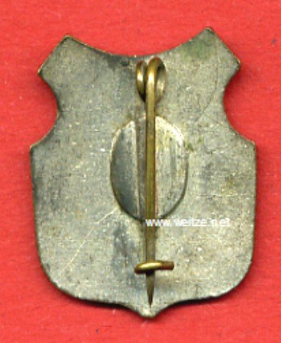 M167840_1.jpg