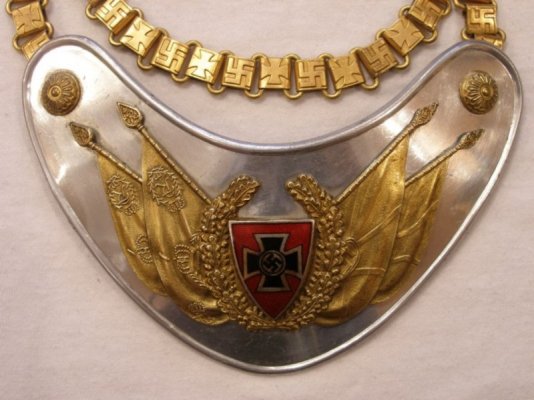 Горжет 12.04.09 019.jpg
